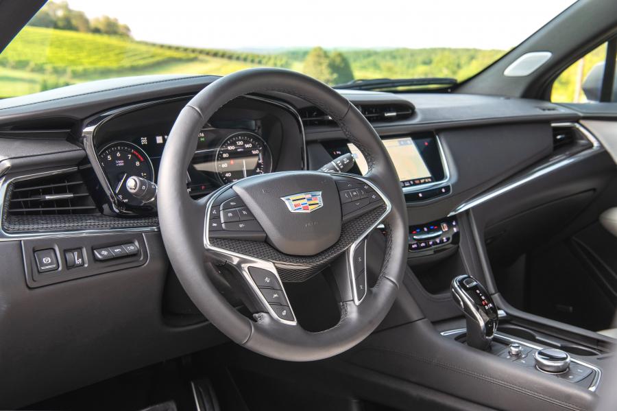 Панель приборов Cadillac XT5 Sport 2019 года  (NA) (фото 6 из 42)